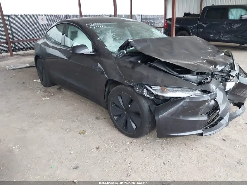 Tesla Model 3 Long Range Rear-Wheel Drive/Standard Rear-Wheel Drive 2025