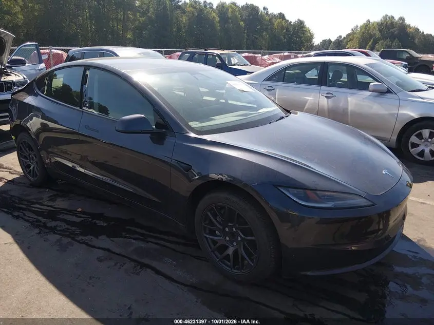 Tesla Model 3 Long Range Rear-Wheel Drive/Standard Rear-Wheel Drive 2025