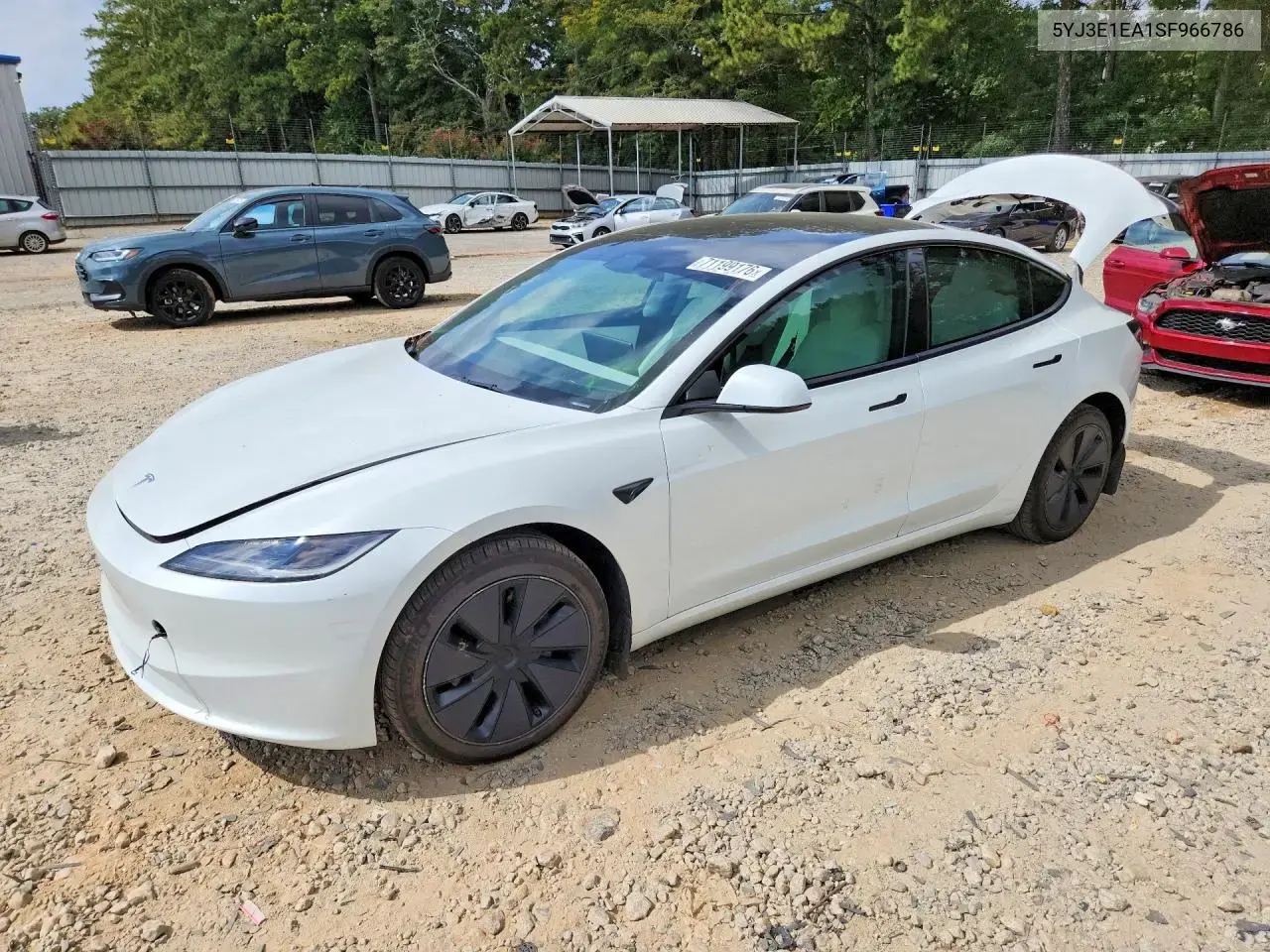 Tesla Model 3 2025