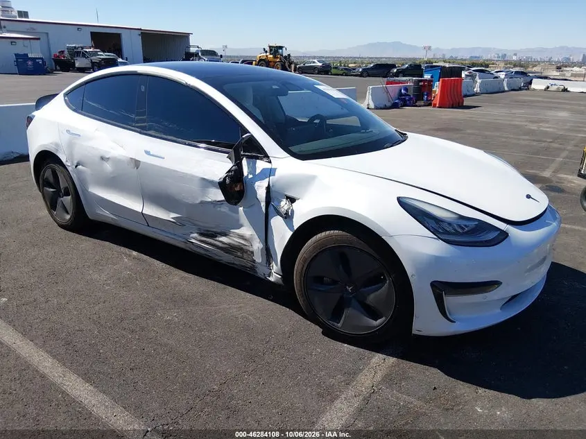 Tesla Model 3 Standard Range Plus Rear-Wheel Drive/Standard Range Rear-Wheel Drive 2020