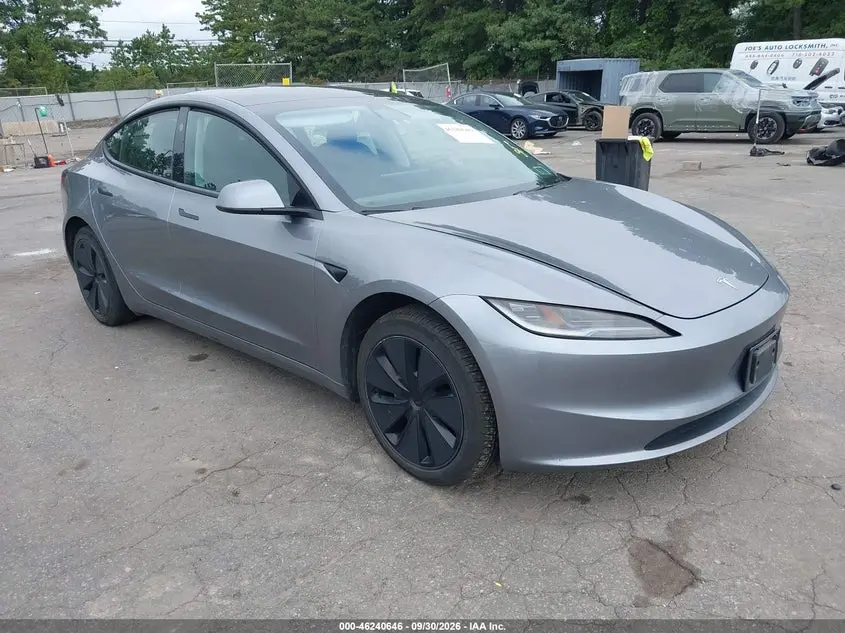 Tesla Model 3 Long Range Dual Motor Rear-Wheel Drive/Rear-Wheel Drive 2024