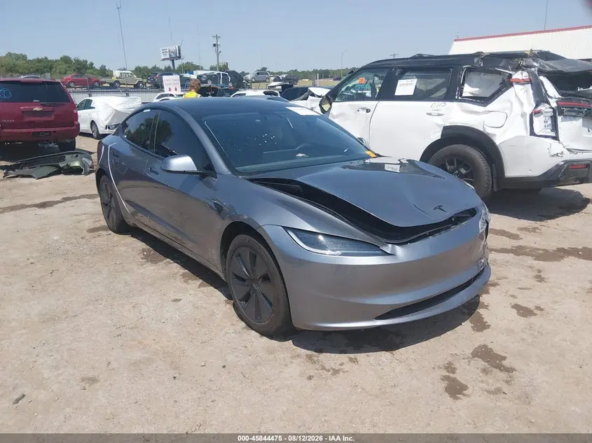 Tesla Model 3 Long Range Rear-Wheel Drive/Standard Rear-Wheel Drive 2025