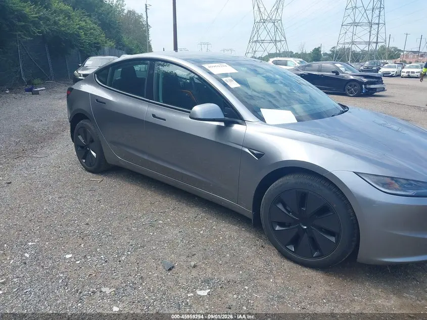 Tesla Model 3 Long Range Rear-Wheel Drive/Standard Rear-Wheel Drive 2025