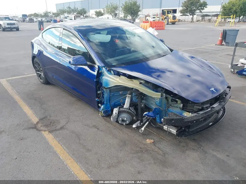Tesla Model 3 Long Range Rear-Wheel Drive/Standard Rear-Wheel Drive 2025