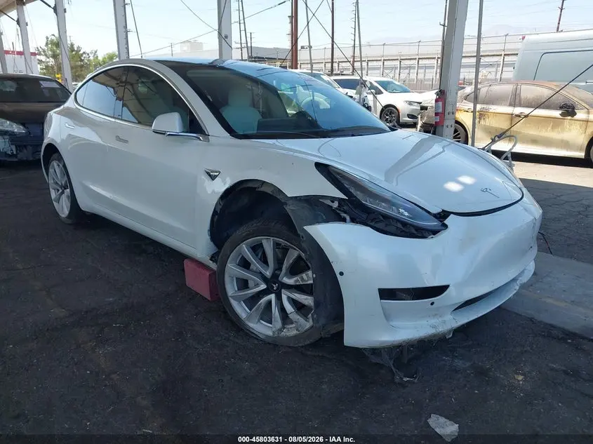 Tesla Model 3 Standard Range Plus Rear-Wheel Drive/Standard Range Rear-Wheel Drive 2020