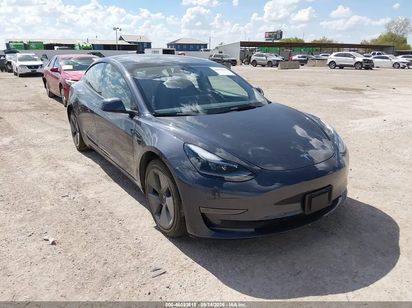 Tesla Model 3 Rear-Wheel Drive 2022