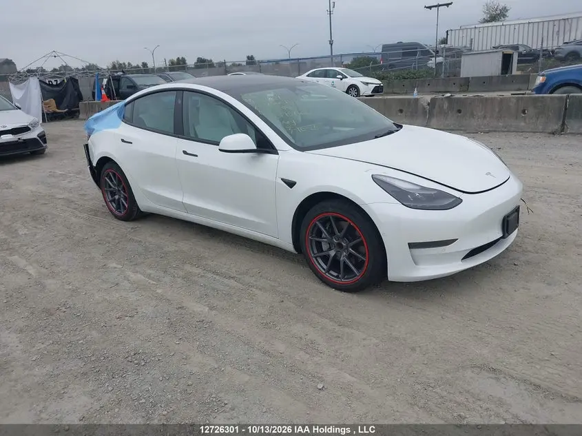 Tesla Model 3 2022