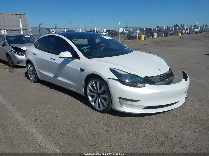 Tesla Model 3 Rear-Wheel Drive 2022