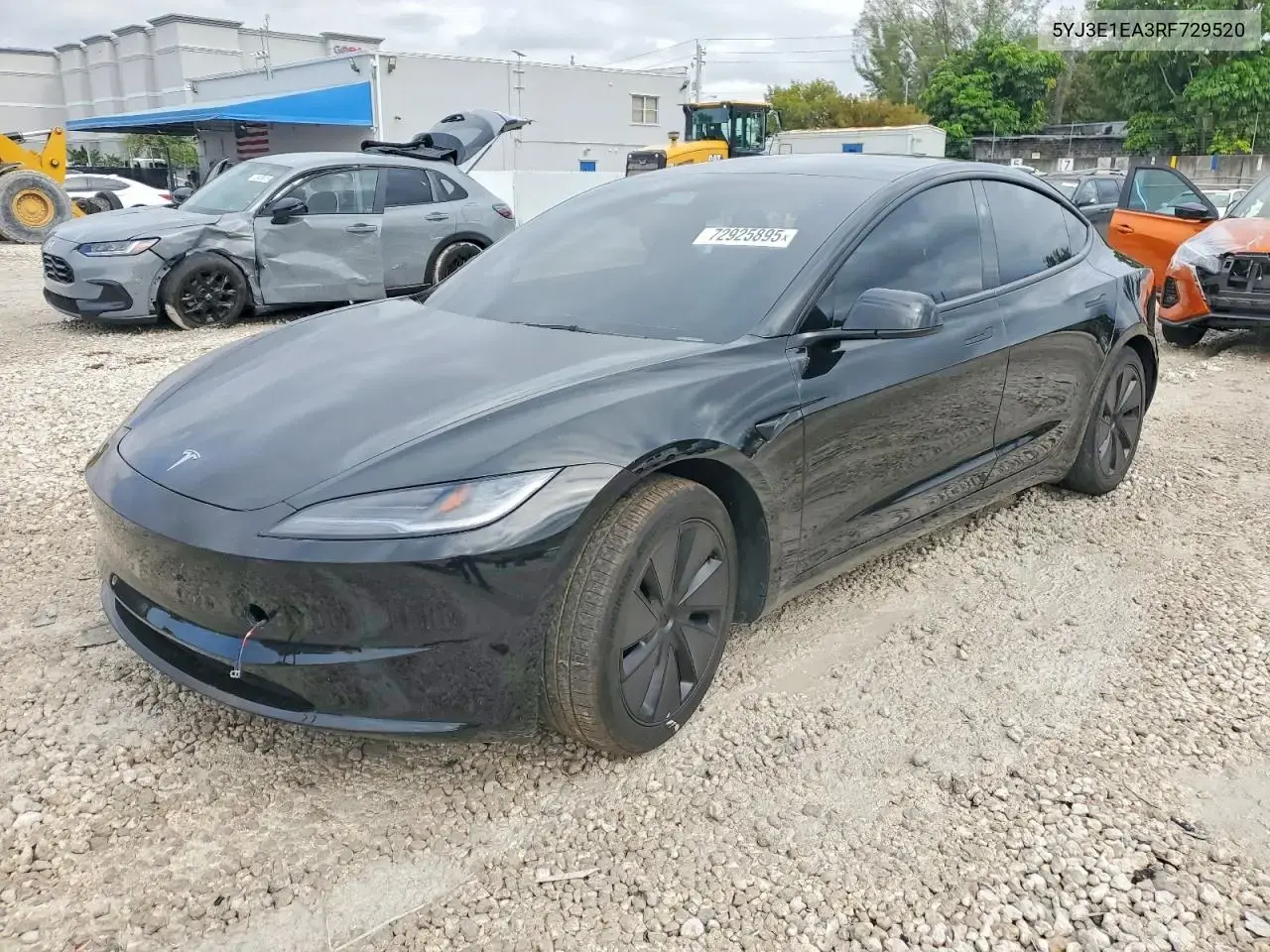 Tesla Model 3 2024