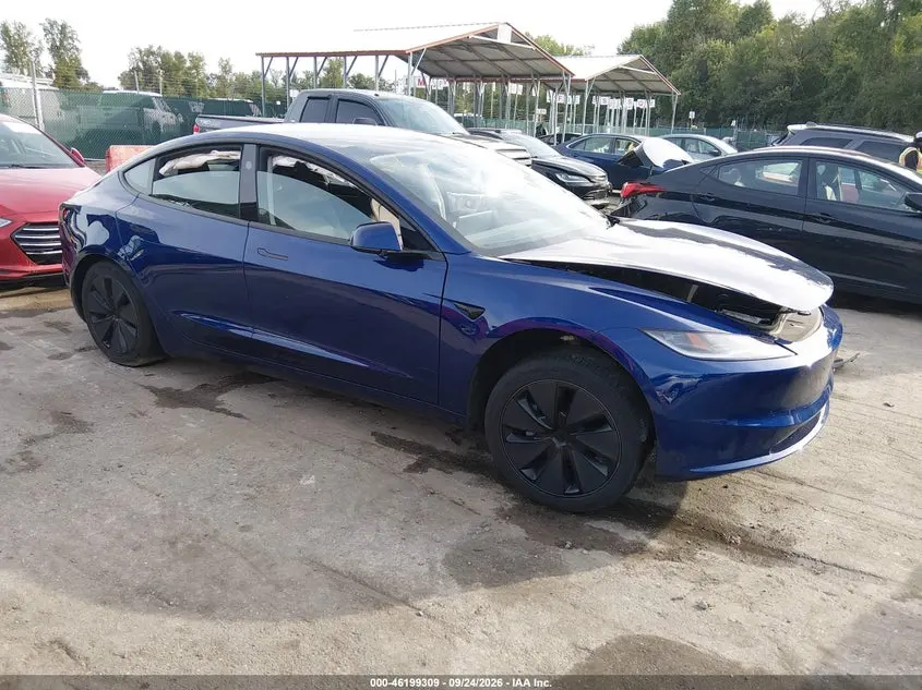 Tesla Model 3 Long Range Rear-Wheel Drive/Standard Rear-Wheel Drive 2025