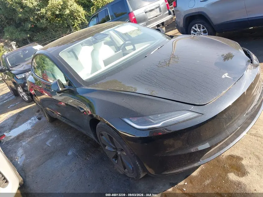 Tesla Model 3 Long Range Rear-Wheel Drive/Standard Rear-Wheel Drive 2025