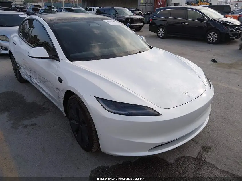 Tesla Model 3 Long Range Rear-Wheel Drive/Standard Rear-Wheel Drive 2025