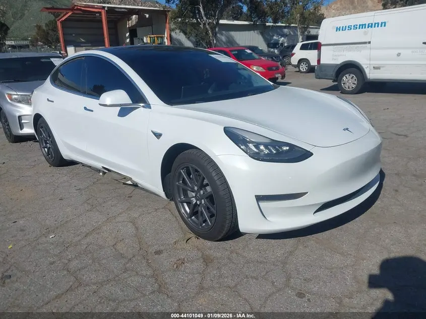 Tesla Model 3 Long Range/Mid Range 2018