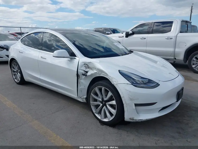 Tesla Model 3 Standard Range Plus Rear-Wheel Drive/Standard Range Rear-Wheel Drive 2020