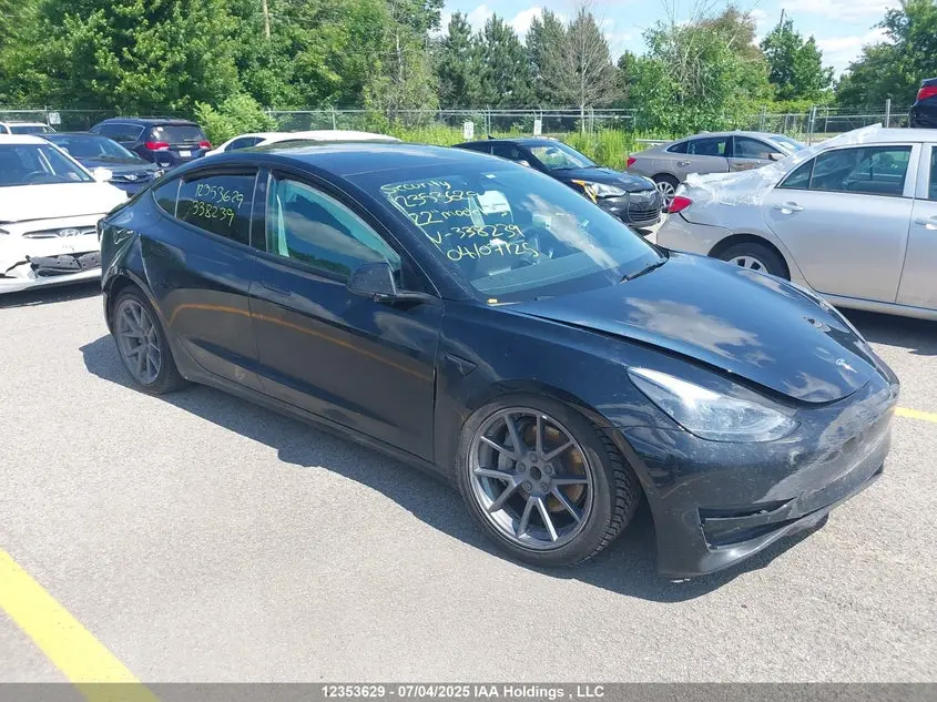 Tesla Model 3 Rwd/Standard Range 2022