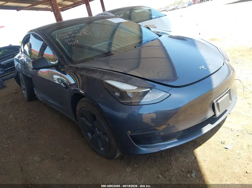 Tesla Model 3 Rear-Wheel Drive 2022