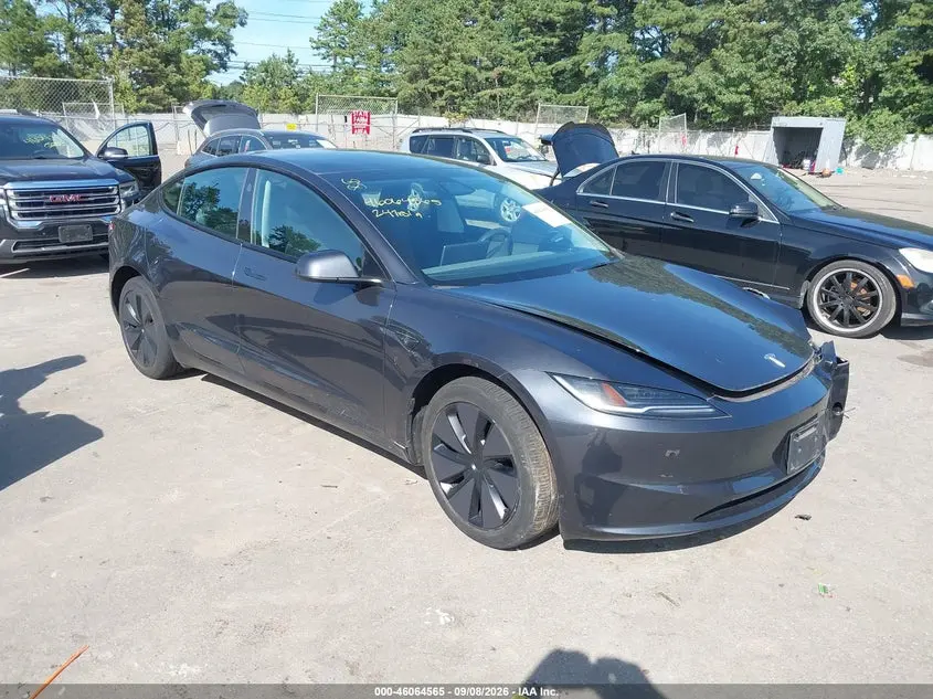 Tesla Model 3 Long Range Dual Motor All-Wheel Drive/Rear-Wheel Drive 2024