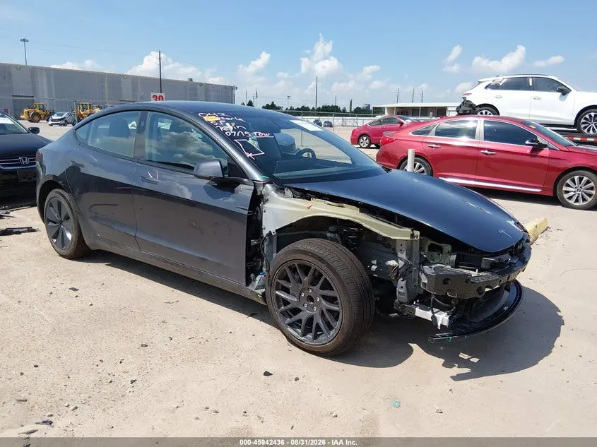 Tesla Model 3 Long Range Rear-Wheel Drive/Standard Rear-Wheel Drive 2025