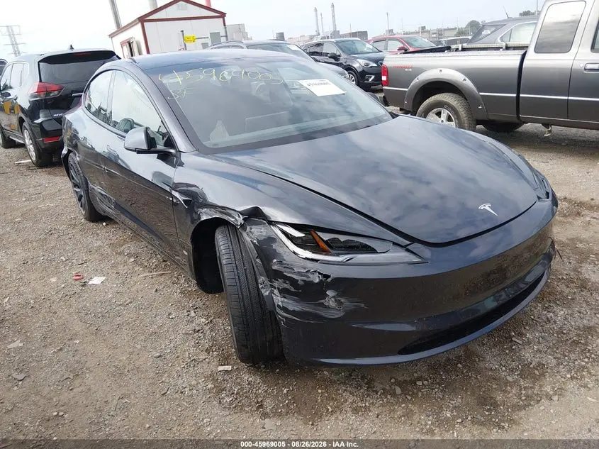Tesla Model 3 Long Range Rear-Wheel Drive/Standard Rear-Wheel Drive 2025