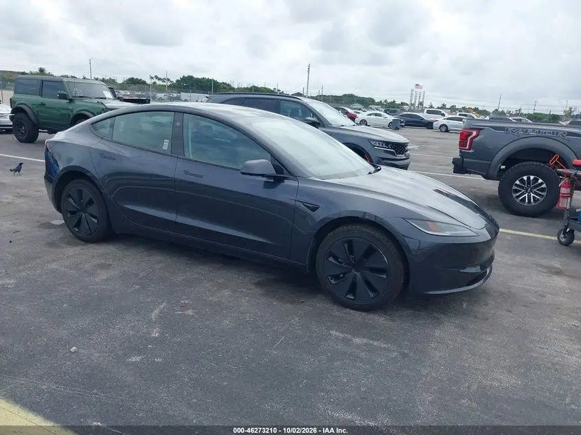 Tesla Model 3 Long Range Rear-Wheel Drive/Standard Rear-Wheel Drive 2025