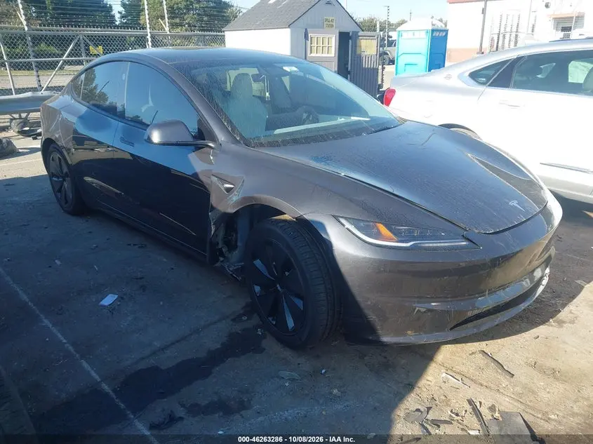 Tesla Model 3 Long Range Rear-Wheel Drive/Standard Rear-Wheel Drive 2025