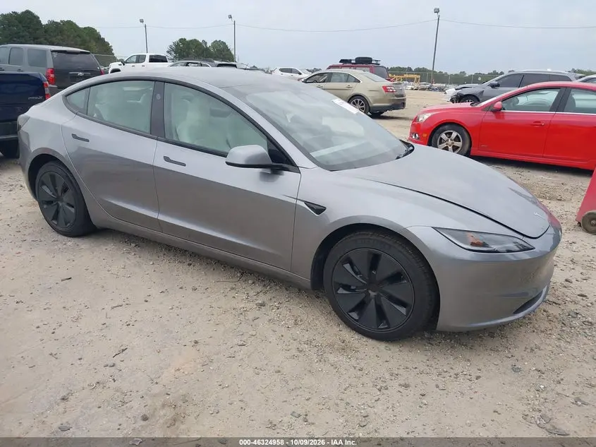 Tesla Model 3 Long Range Rear-Wheel Drive/Standard Rear-Wheel Drive 2025