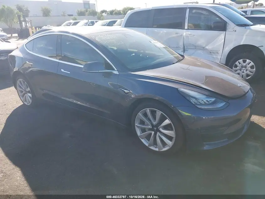 Tesla Model 3 Standard Range Plus Rear-Wheel Drive/Standard Range Rear-Wheel Drive 2020