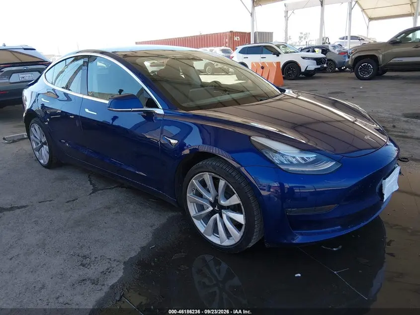 Tesla Model 3 Standard Range Plus Rear-Wheel Drive/Standard Range Rear-Wheel Drive 2020