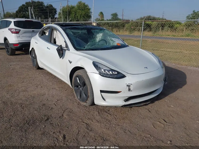 Tesla Model 3 Standard Range Plus Rear-Wheel Drive/Standard Range Rear-Wheel Drive 2020