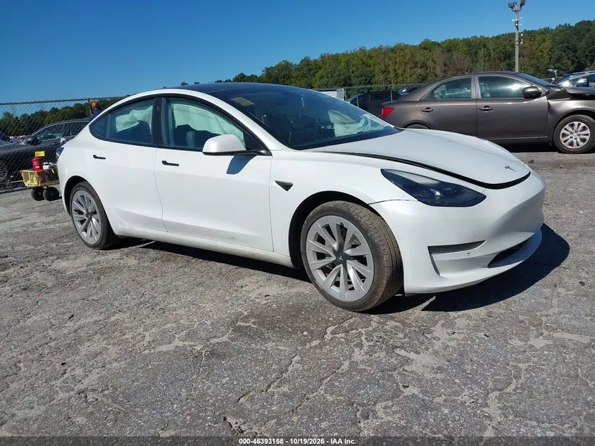 Tesla Model 3 Standard Range Plus Rear-Wheel Drive 2021