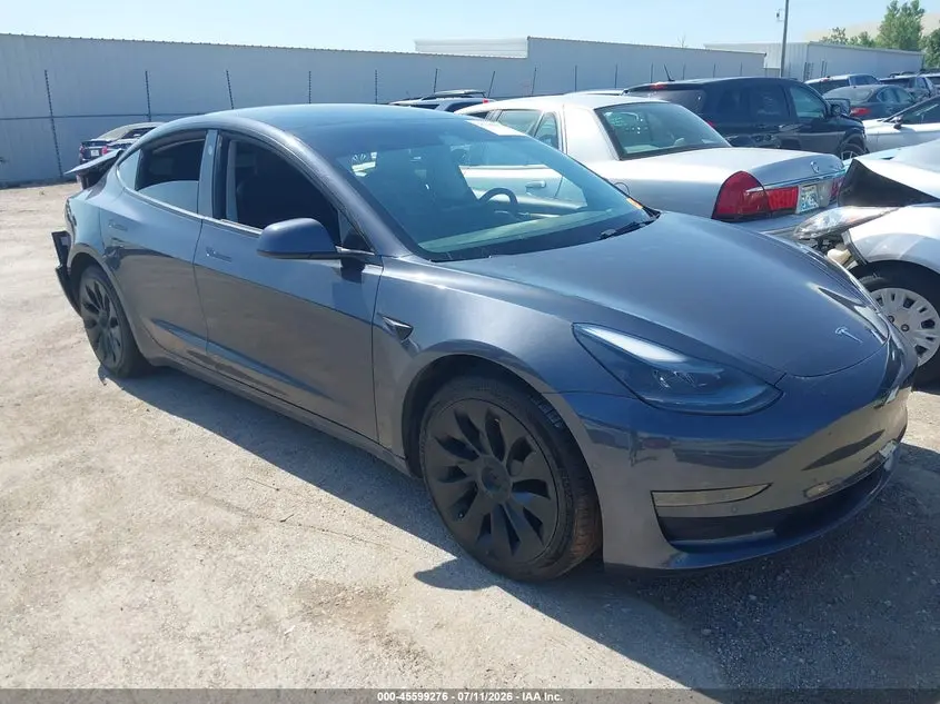 Tesla Model 3 Rear-Wheel Drive 2022