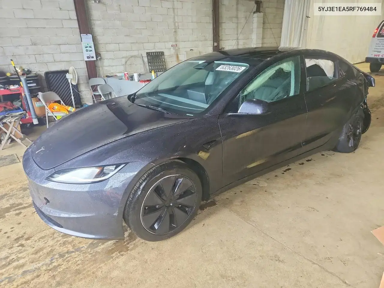 Tesla Model 3 2024