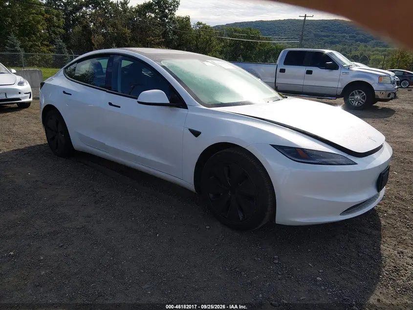 Tesla Model 3 2024