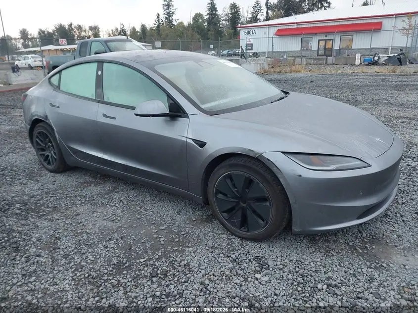 Tesla Model 3 Long Range Rear-Wheel Drive/Standard Rear-Wheel Drive 2025