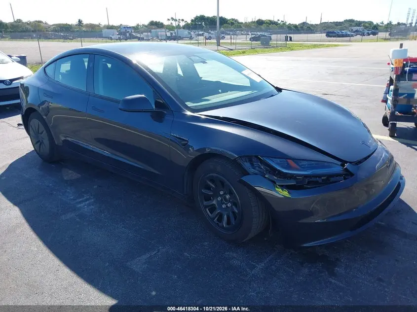 Tesla Model 3 Long Range Rear-Wheel Drive/Standard Rear-Wheel Drive 2025
