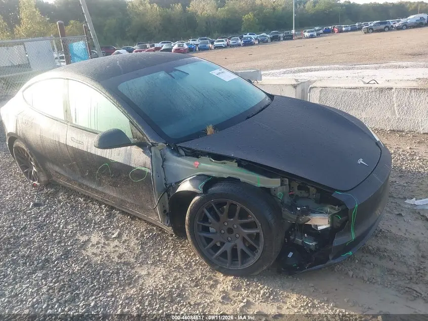 Tesla Model 3 Long Range Rear-Wheel Drive/Standard Rear-Wheel Drive 2025
