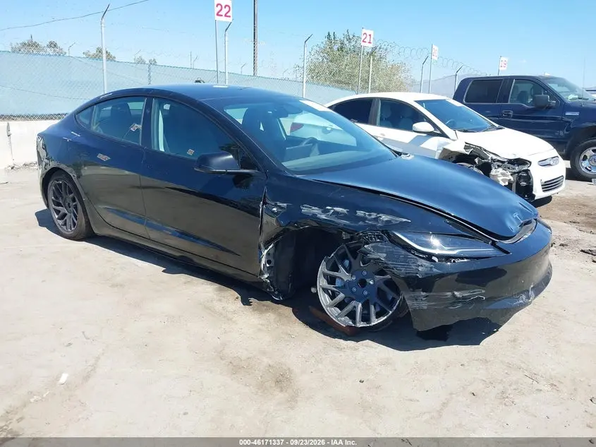 Tesla Model 3 Long Range Rear-Wheel Drive/Standard Rear-Wheel Drive 2025