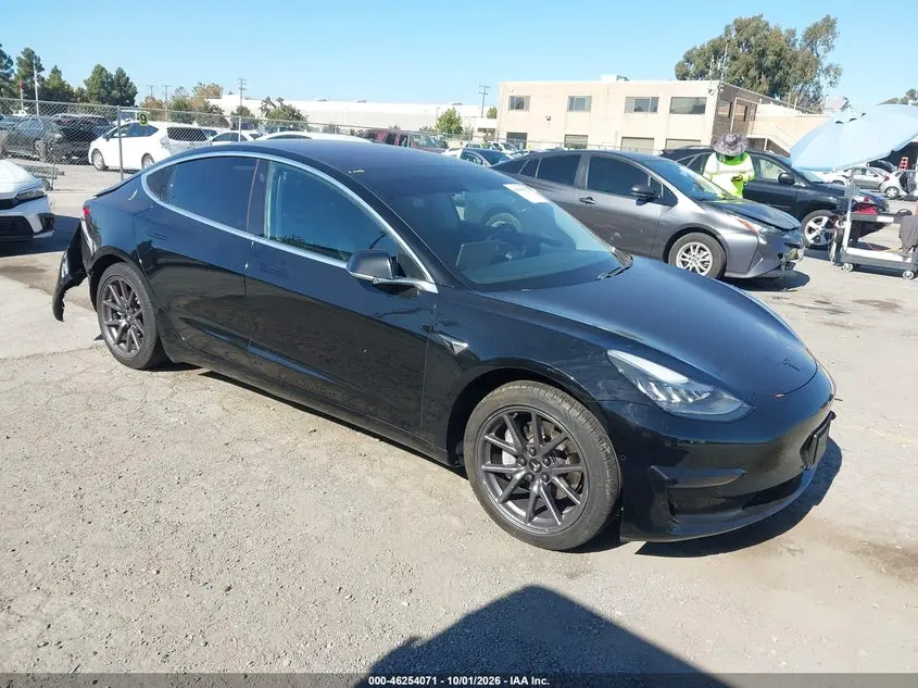 Tesla Model 3 Long Range/Mid Range 2018