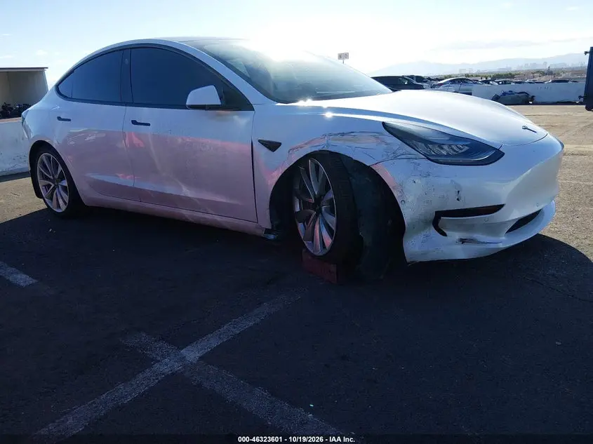Tesla Model 3 Standard Range Plus Rear-Wheel Drive/Standard Range Rear-Wheel Drive 2020