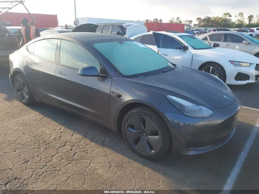 Tesla Model 3 Standard Range Plus Rear-Wheel Drive 2021