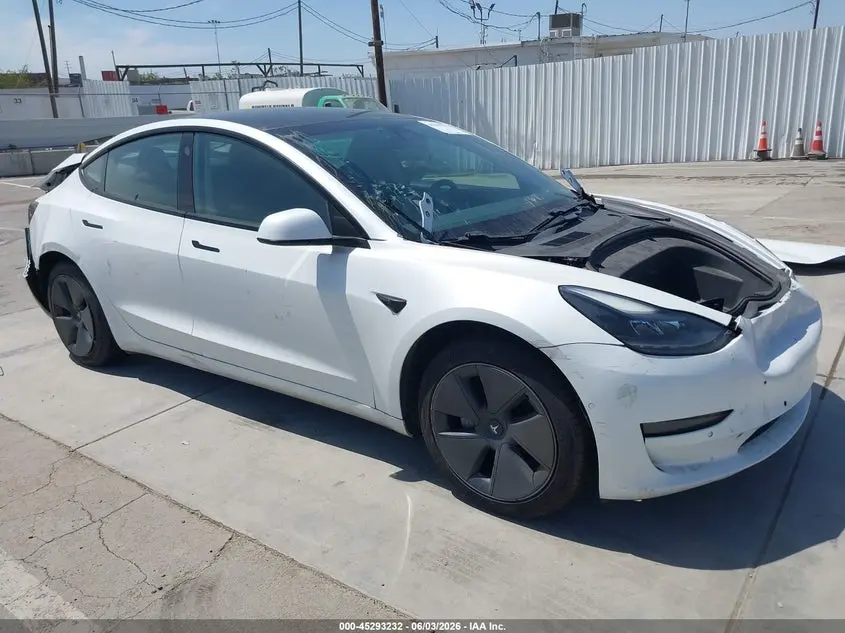 Tesla Model 3 Standard Range Plus Rear-Wheel Drive 2021