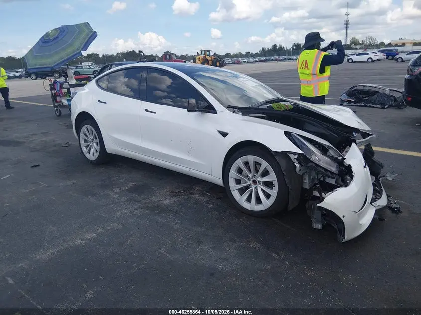 Tesla Model 3 Rear-Wheel Drive 2022