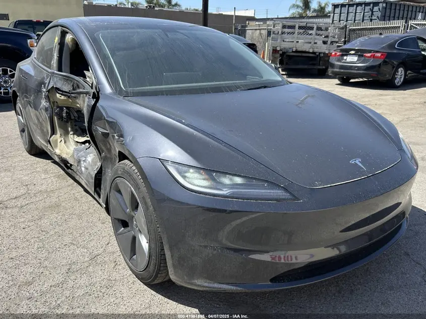 Tesla Model 3 Long Range Dual Motor All-Wheel Drive/Rear-Wheel Drive 2024