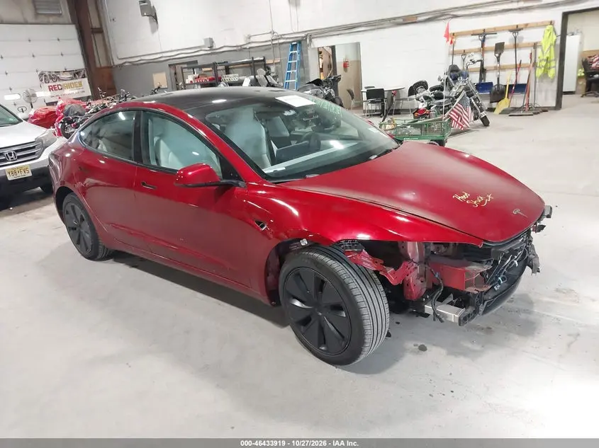 Tesla Model 3 Long Range Rear-Wheel Drive/Standard Rear-Wheel Drive 2025