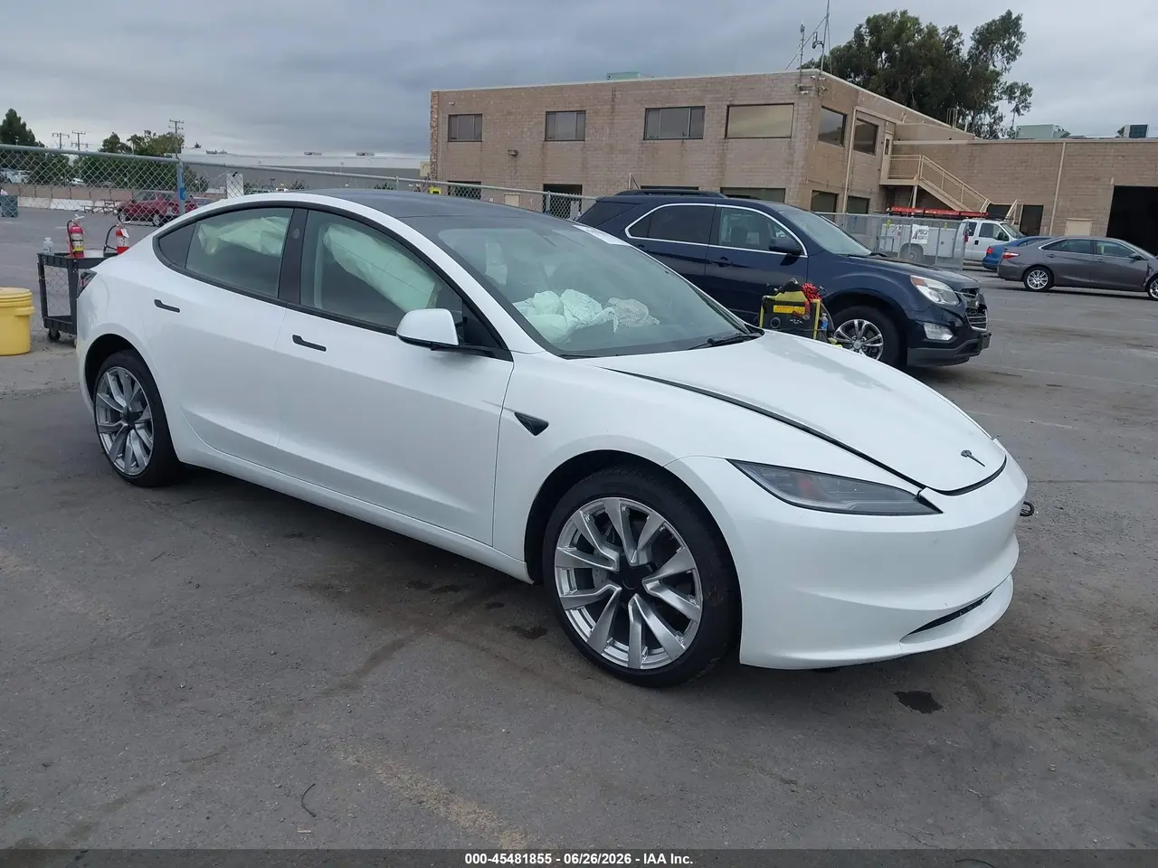 Tesla Model 3 Long Range Rear-Wheel Drive/Standard Rear-Wheel Drive 2025