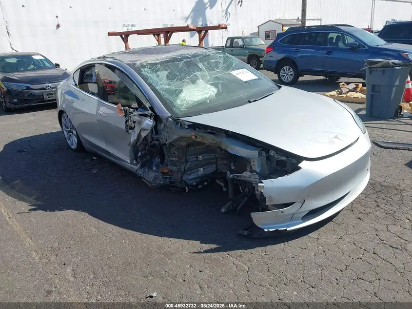 Tesla Model 3 Long Range/Mid Range 2018