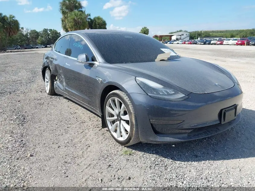Tesla Model 3 Long Range/Mid Range 2018