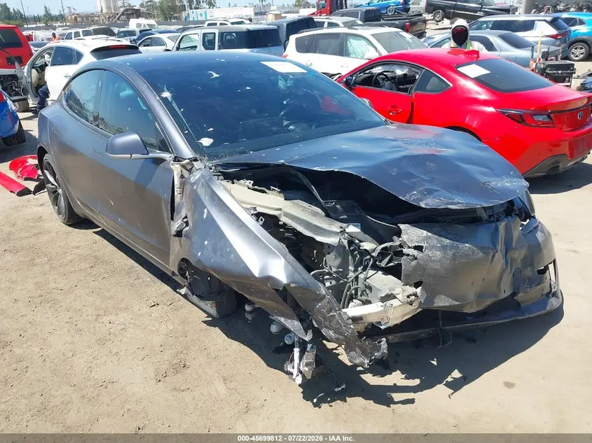 Tesla Model 3 Long Range/Mid Range 2018