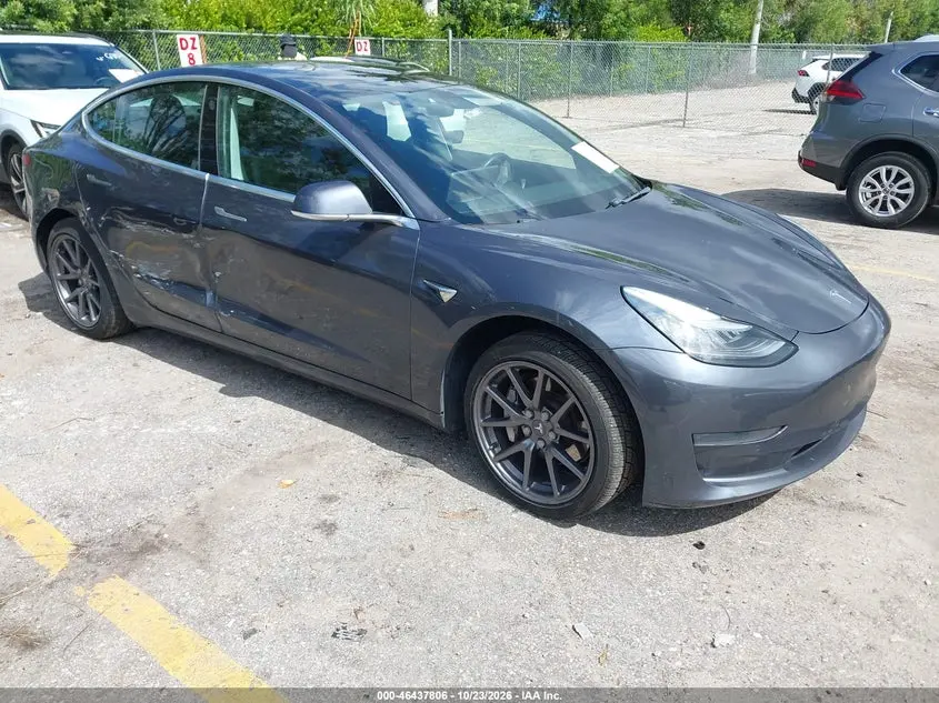 Tesla Model 3 Standard Range Plus Rear-Wheel Drive/Standard Range Rear-Wheel Drive 2020