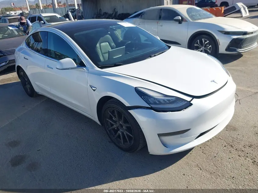 Tesla Model 3 Standard Range Plus Rear-Wheel Drive/Standard Range Rear-Wheel Drive 2020